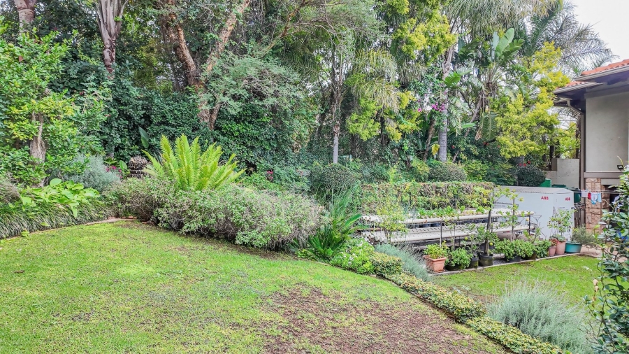 5 Bedroom Property for Sale in Birdwood Estate North West